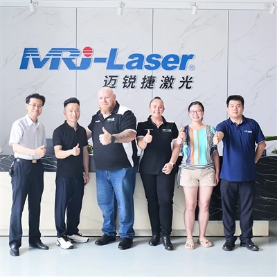 I clienti australiani hanno visitato MRJ-Laser, dando vita a una partnership ...